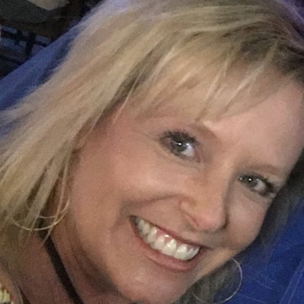 Meet your Posher, Julie